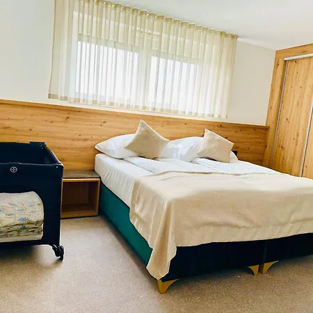 Medirooms Aparthotel 3*